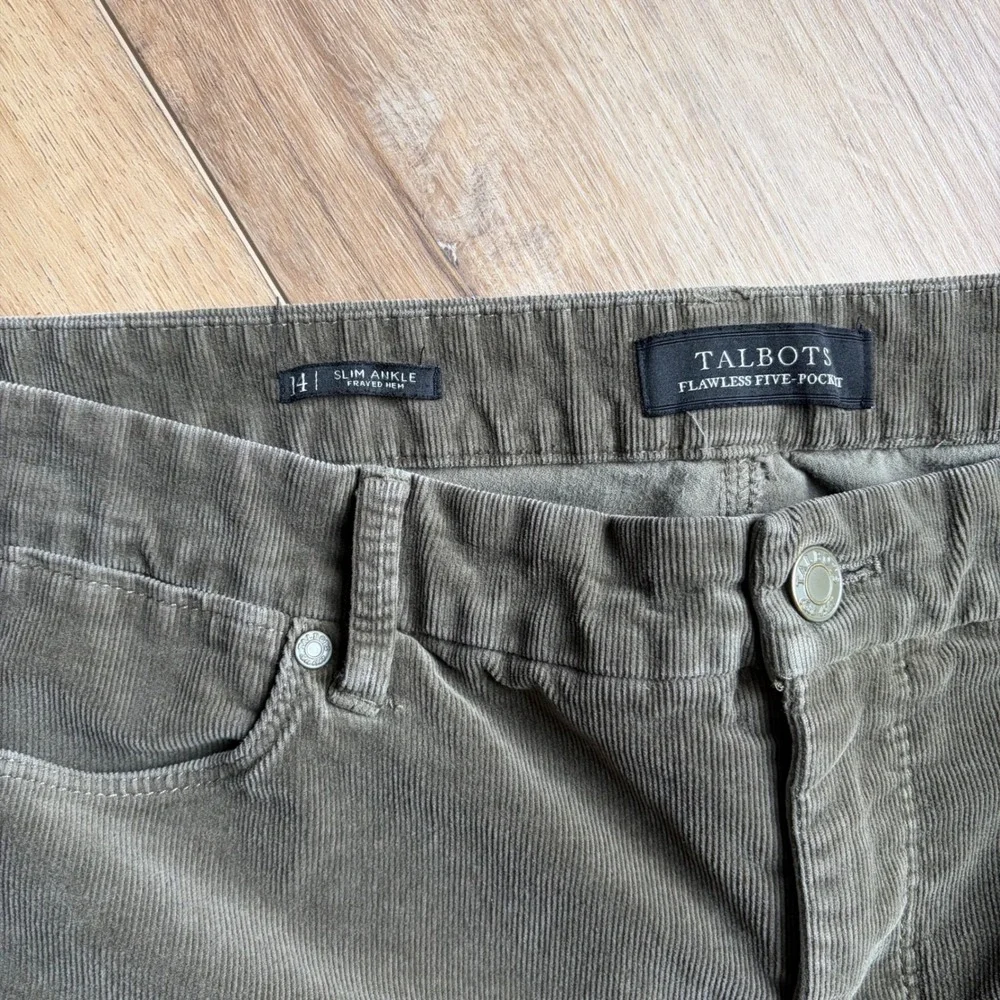 Talbots Size 14 Slim Ankle Corduroy Pants with Fray Edge / Army Olive Green